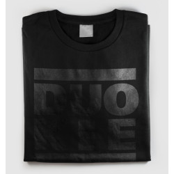 El camisetón más sexy del planeta tierra ahora en la edición más elegante. Conmemorativa por la salida de nuestro nuevo EP MAMUT