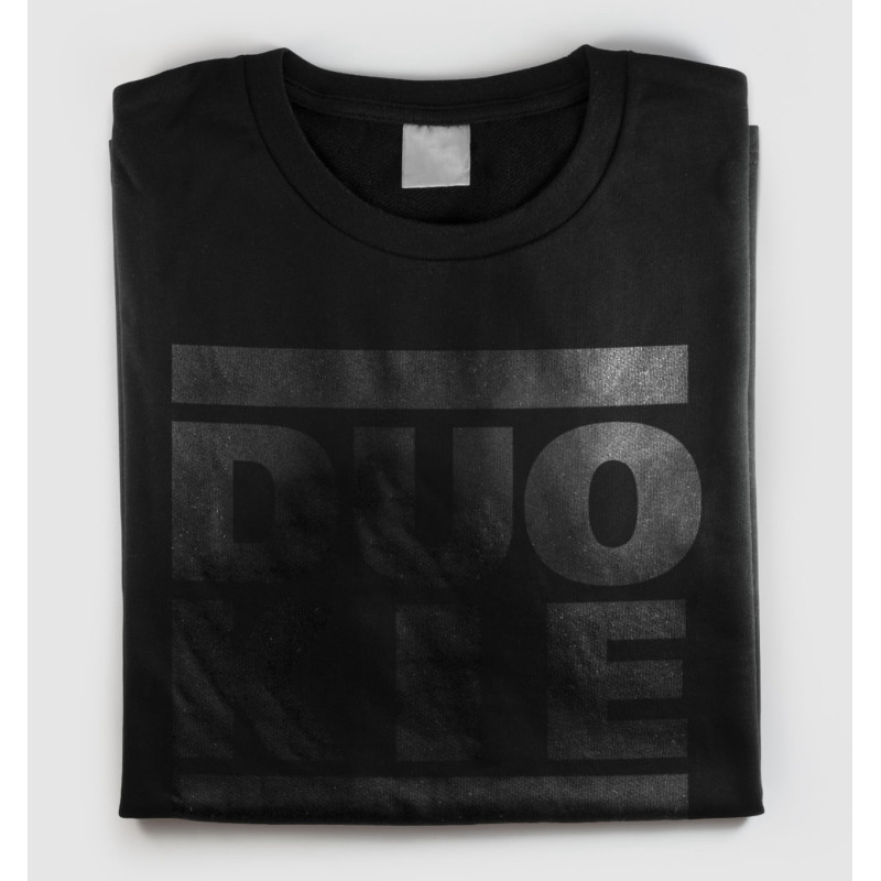 El camisetón más sexy del planeta tierra ahora en la edición más elegante. Conmemorativa por la salida de nuestro nuevo EP MAMUT